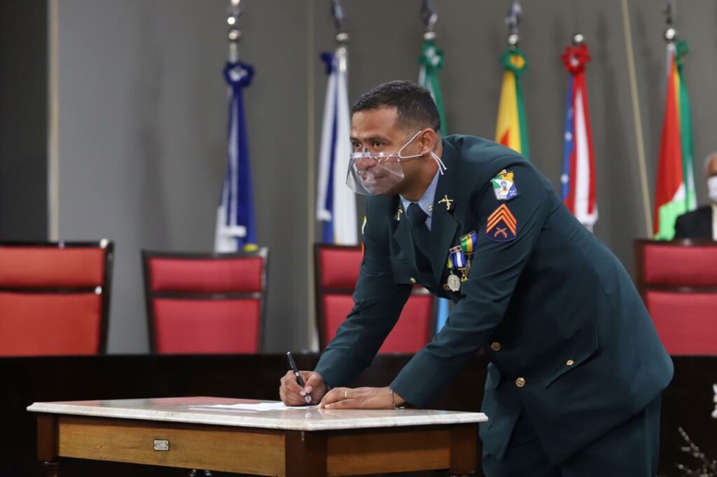 Sem atividades na Camara de Aracaju vereador Byron visita secretarias municipais