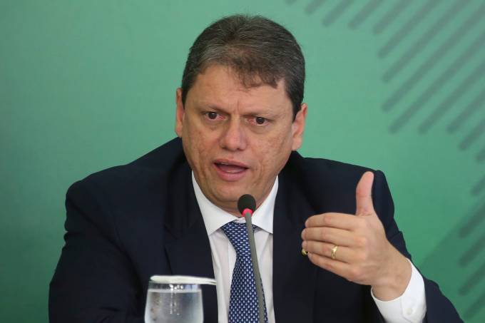 Suposto audio do ministro Tarcisio agita caminhoneiros na vespera da greve ‘nao vou atender nenhum item da pauta