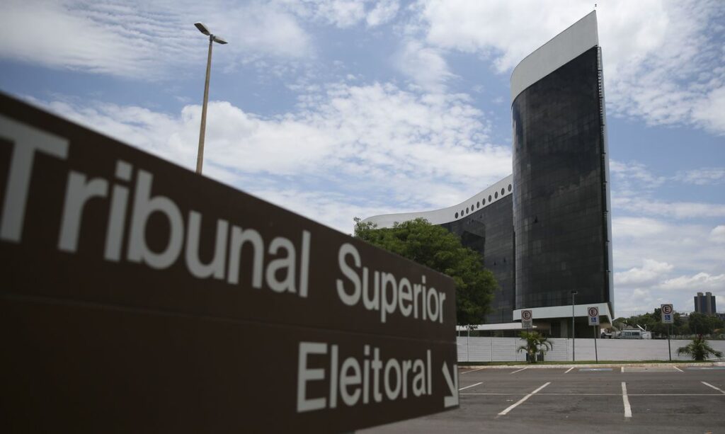 TSE suspende punicoes para eleitor que nao votou nas eleicoes municipais de 2020