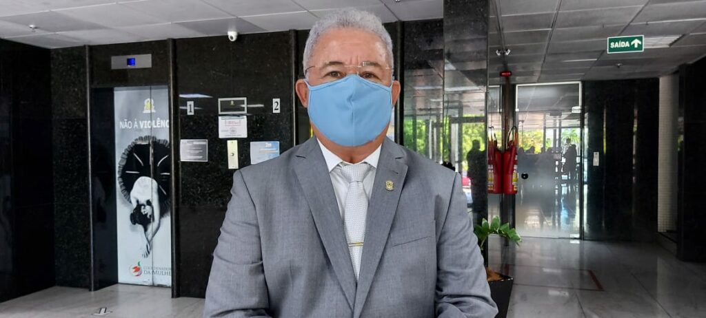 ‘Aonde-houver-prefeitura-vou-estar-presente’-diz-Paquito-de-Todos-antes-da-posse-como-vereador-em-Aracaju