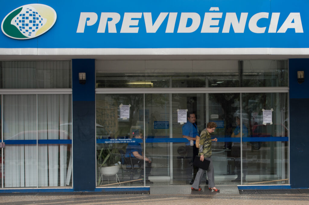 Ação-no-STF-sobre-regras-do-auxílio-doença-pode-gerar-custo-de-R$-86,9-bi-ao-INSS
