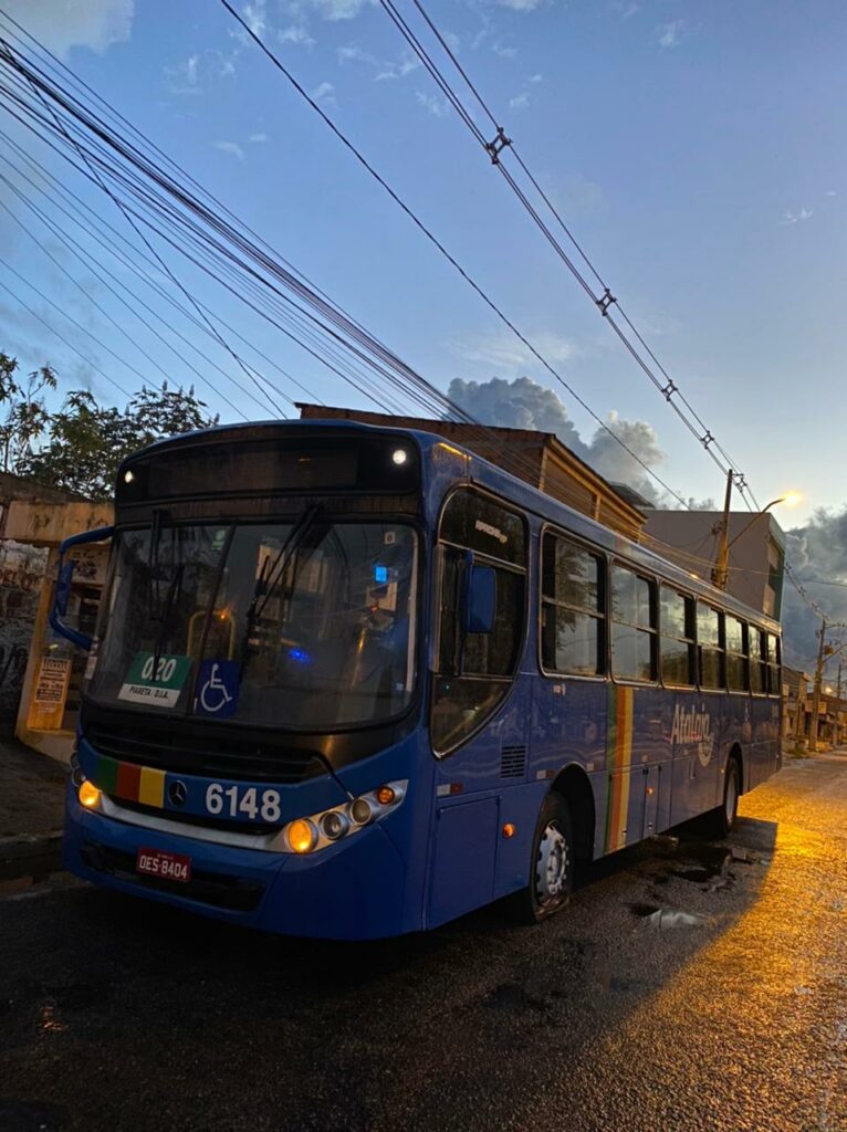Apos atos de vandalismo danificar 130 onibus transportes param de circular na Grande Aracaju neste sabado 27