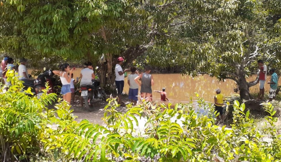 Apos desaparecer ao entrar em poco em Sao Cristovao corpo de homem e encontrado