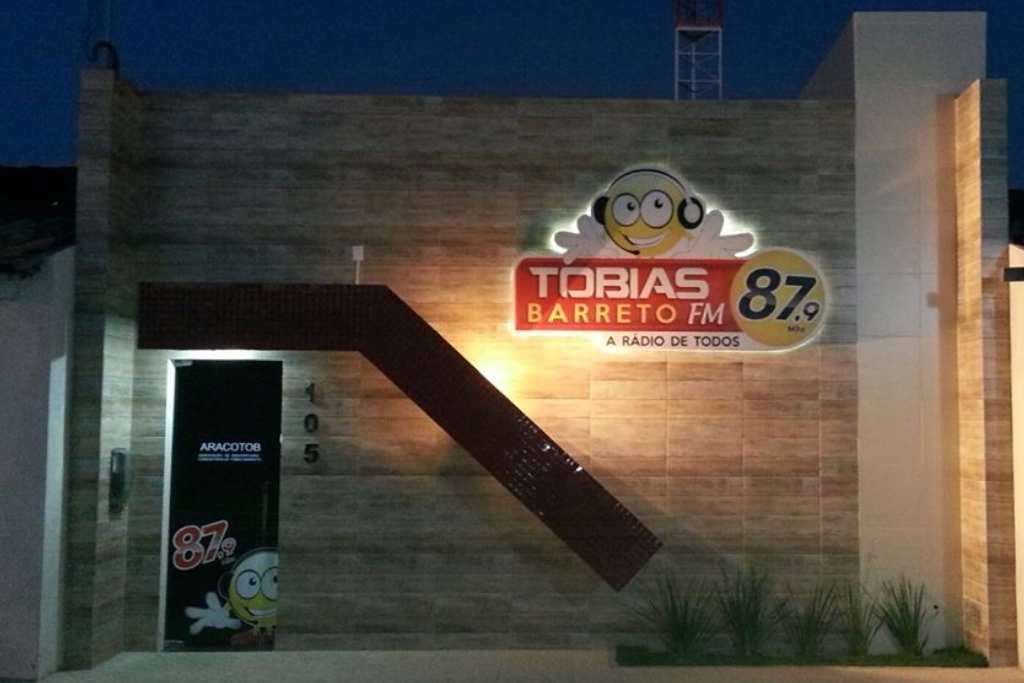 Apos firmar convenio com radio comunitaria de quase R14mil Camara de Tobias Barreto esclarece contrato