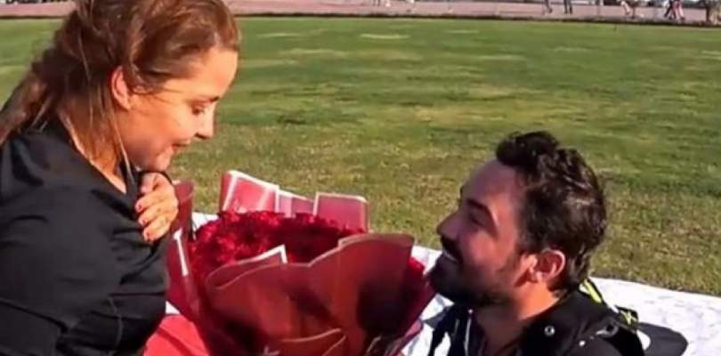 Cantor sertanejo Fernando Zor pede Maiara em casamento durante aventura em Dubai