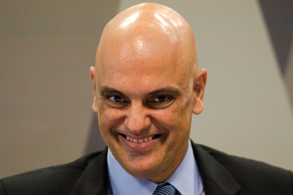Decisao de Alexandre de Moraes representa risco a imunidade parlamentar diz site