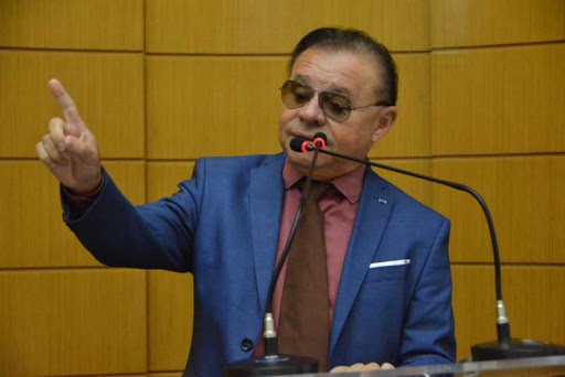 Deputado Gilmar Carvalho quer abrir mao do salario nos dias de Carnaval