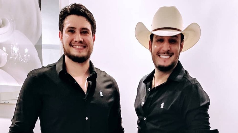 Dupla sertaneja e condenada por expor suposta relacao sexual com idosa no programa de Danilo Gentili