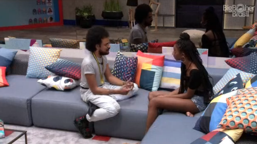 Joao muda tema de sua festa apos indicacao da producao e Camilla se frustra
