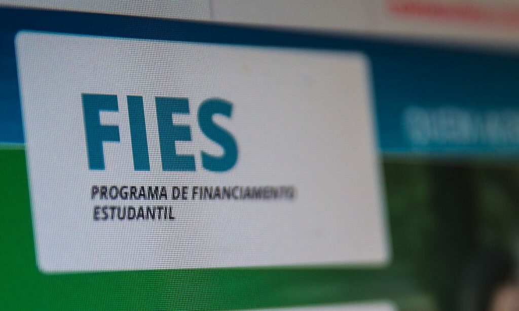 Ministerio da Educacao anuncia investigacao de fraudes no Fies