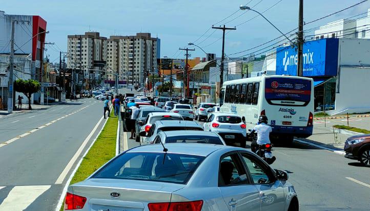 Motoristas de aplicativo procuram empresa em Aracaju mas nao tiveram respostas