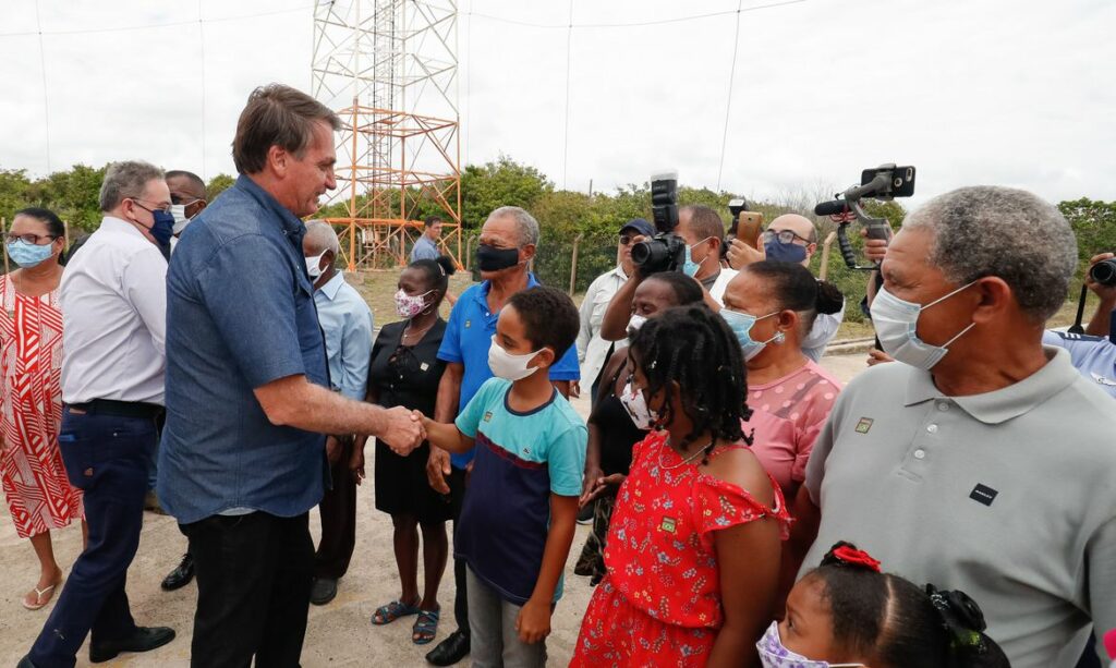 Novo auxilio emergencial pode comecar em marco e durar ate quatro meses diz Bolsonaro