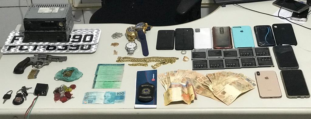 Operacao Sem Fronteira Policia desarticula grupo criminoso que roubava e vendia veiculos em Sergipe e na Bahia