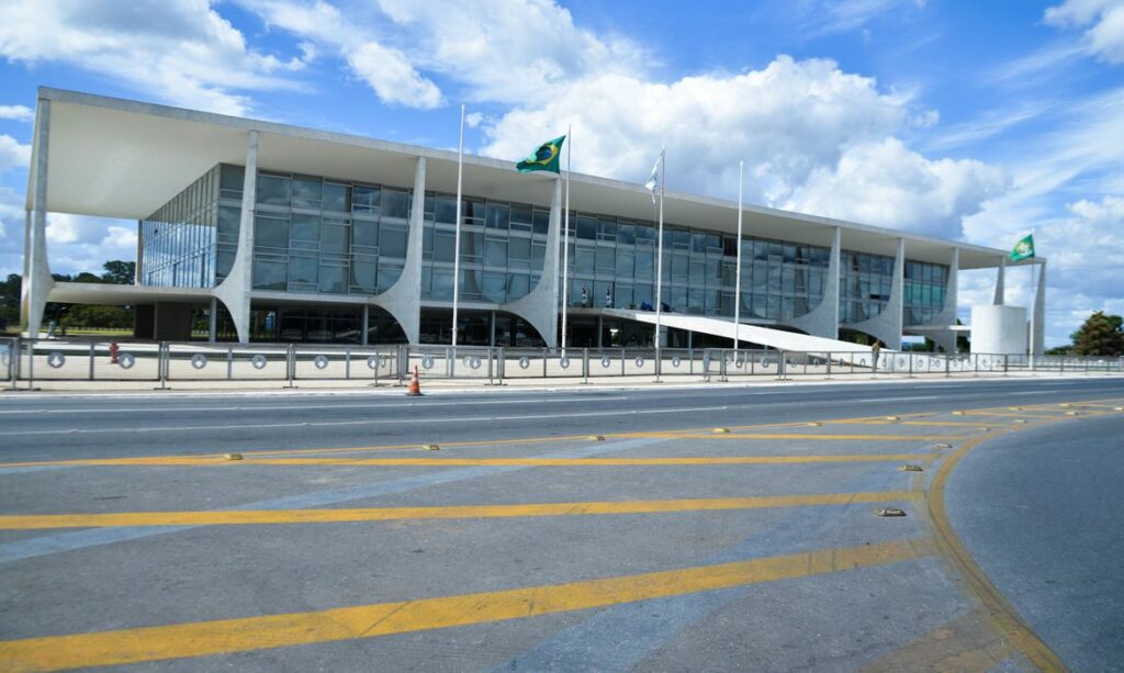 Planalto contrata empresa sem licitacao e dono diz ser socio oculto de site pro governo 1