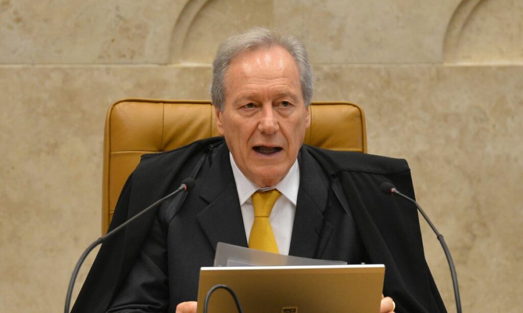 STF retira sigilo de processo com mensagens vazadas entre Moro e procuradores
