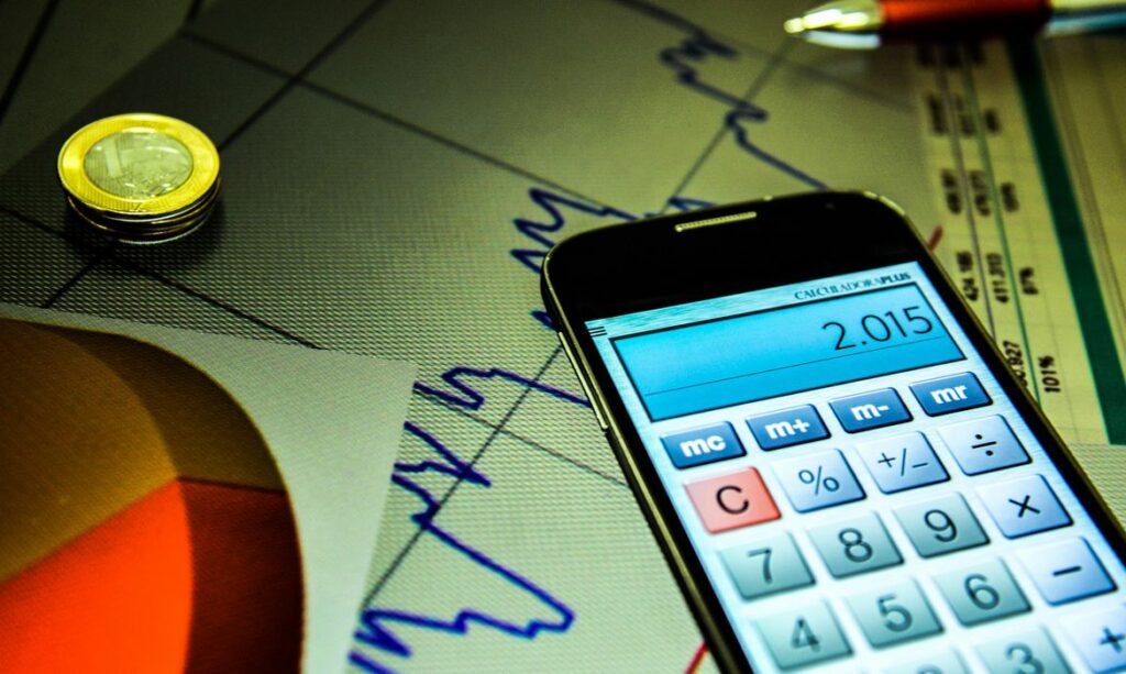 Setor financeiro pagou melhores salarios de admissao em 2020 aponta levantamento