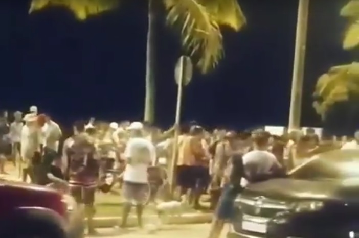 Aglomeracao e registrada na Orla de Atalaia em meio ao crescente casos de covid 19 em Sergipe veja video