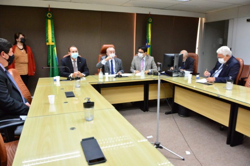 Alese aprova PL que permite Sergipe comprar individualmente vacinas contra covid 19