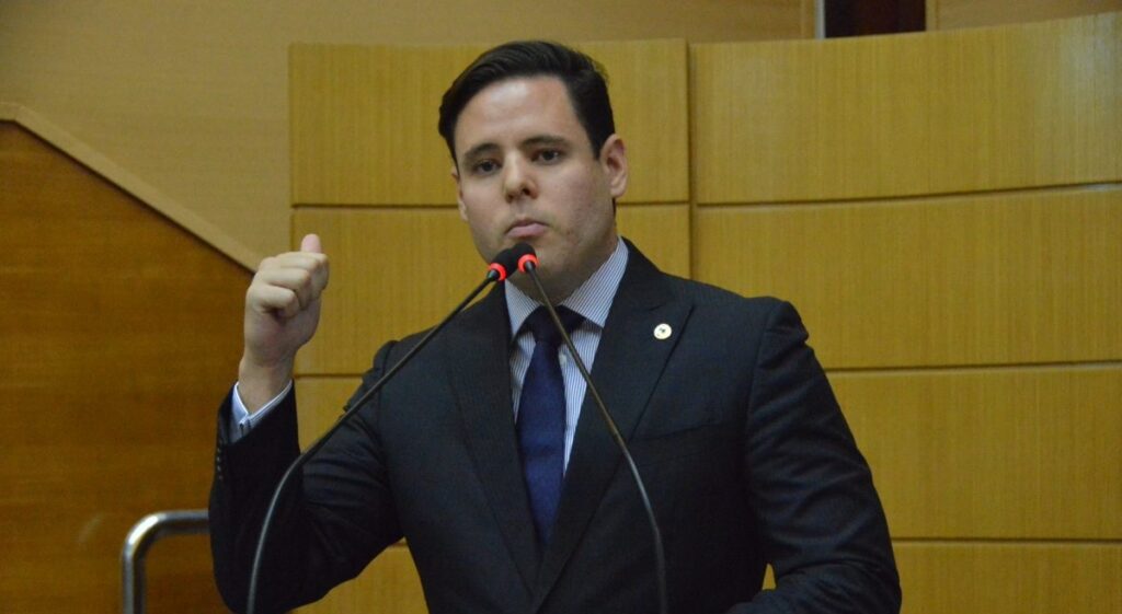 Apos Belivaldo pedir auxilio de R 600 Rodrigo Valadares sugere reajuste no auxilio estadual veja video