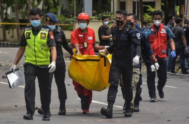 Atentado contra catedral deixa 14 feridos no Domingo de Ramos na Indonesia