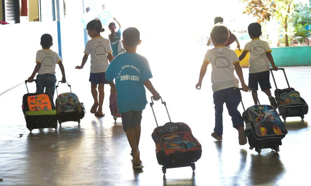 Cerca de 300 casos de covid 19 foram identificados em escolas privadas de Aracaju diz Fenem