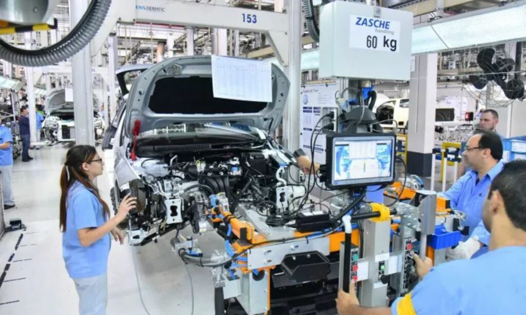 Com agravamento da pandemia Nissan e Toyota suspendem atividades