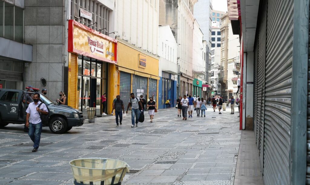 Confianca do comercio cai 185 pontos em todo o pais 1