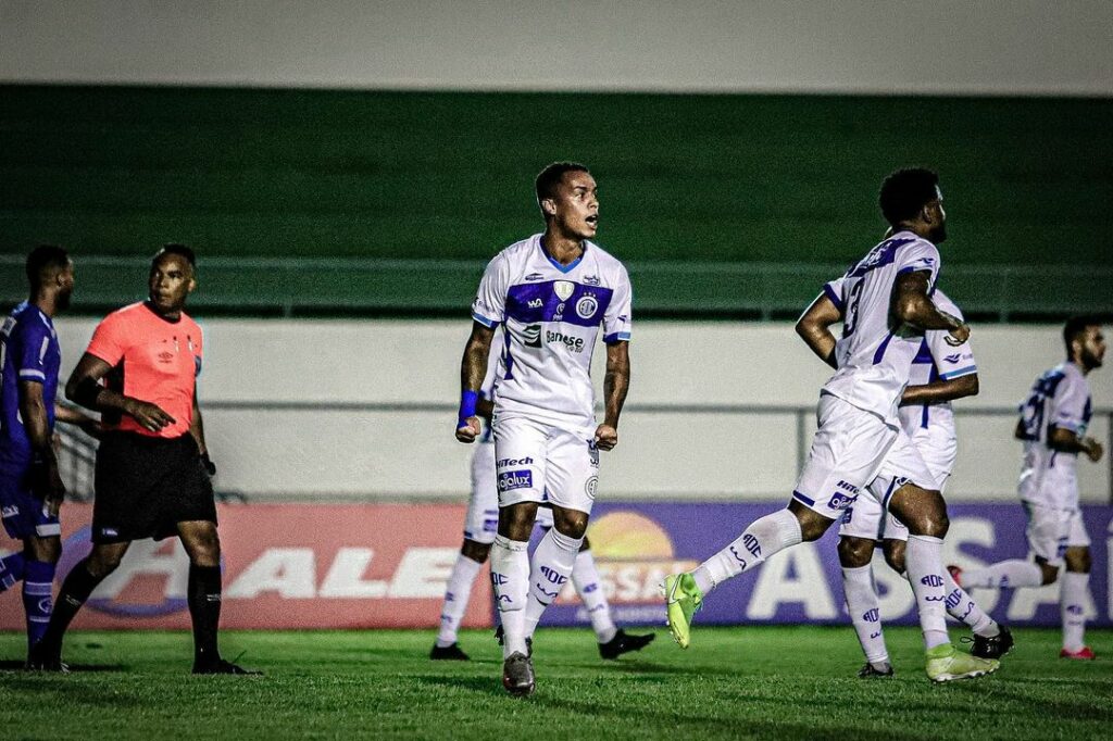Confianca empata com CSA nos ultimos minutos da partida e consegue primeiro ponto no Nordestao