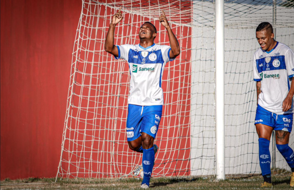 Confianca enfrenta CSA em busca da primeira vitoria na Copa Nordeste