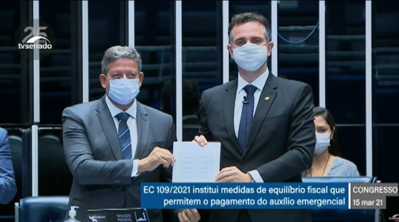 Congresso promulga PEC que recria auxilio emergencial