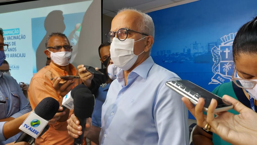 Edvaldo garante que nao ha lentidao da vacinacao em Aracaju ‘o problema e a quantidade de vacinas