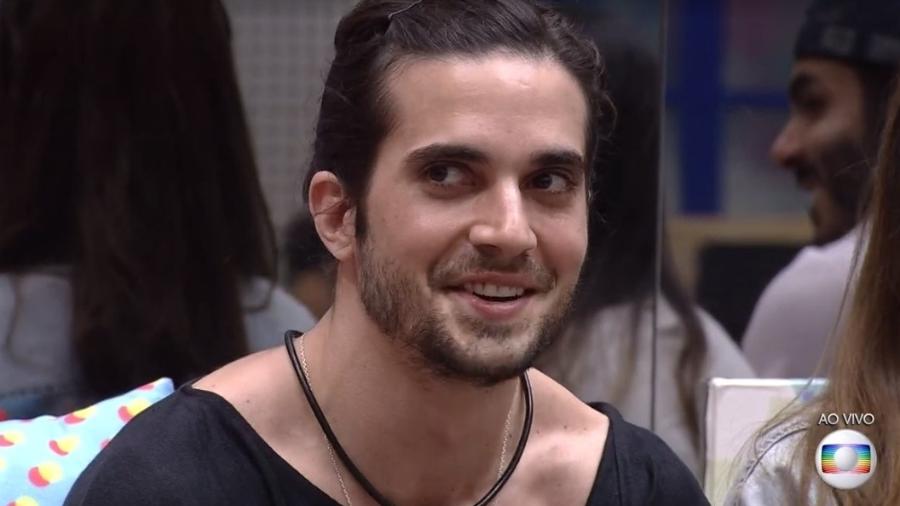 Fiuk e novo lider do BBB 21 e surpreende internautas ao deixar Thais fora do vip