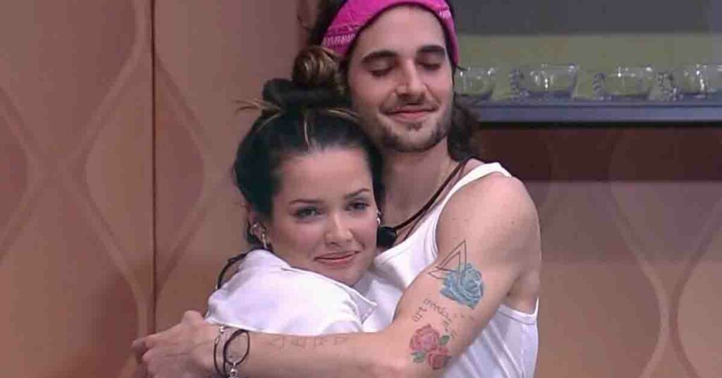 Juliette pede para Fabio Jr. mandar uma mensagem para ela