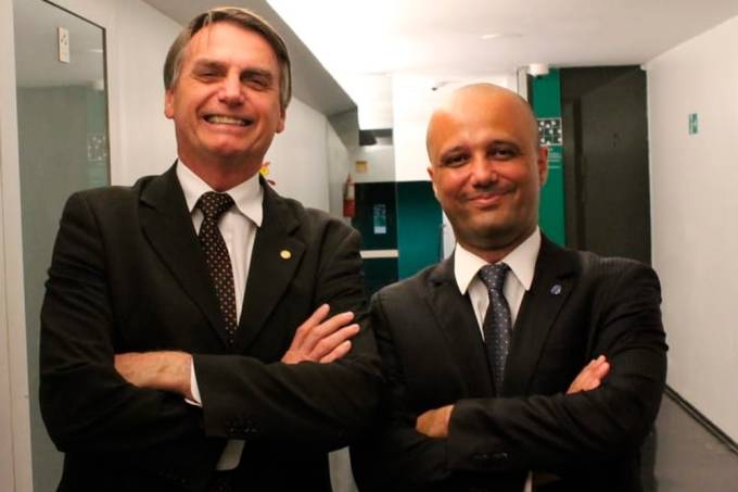 Líder do PSL na Câmara tenta alterar projeto para dar poder de Mobilização Nacional a Bolsonaro 1 Lider do PSL na Camara tenta alterar projeto para dar poder de Mobilizacao Nacional a Bolsonaro