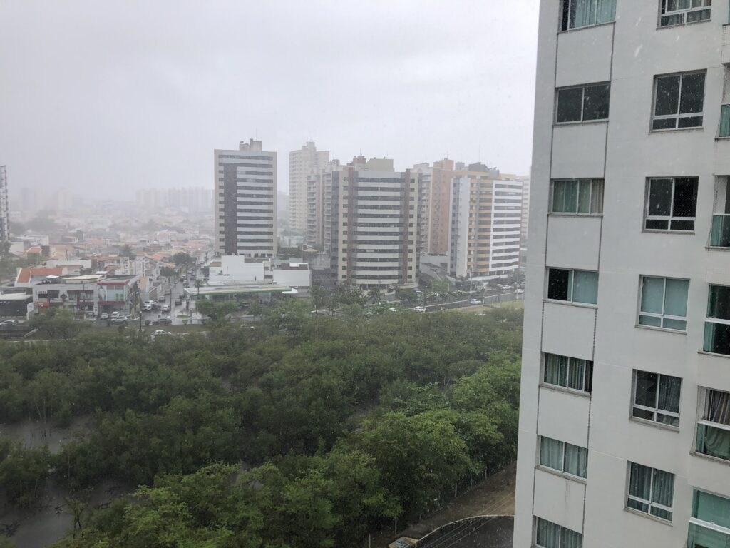 Marco inicia com chuva em Sergipe e mudanca climatica deve permanecer durante semana