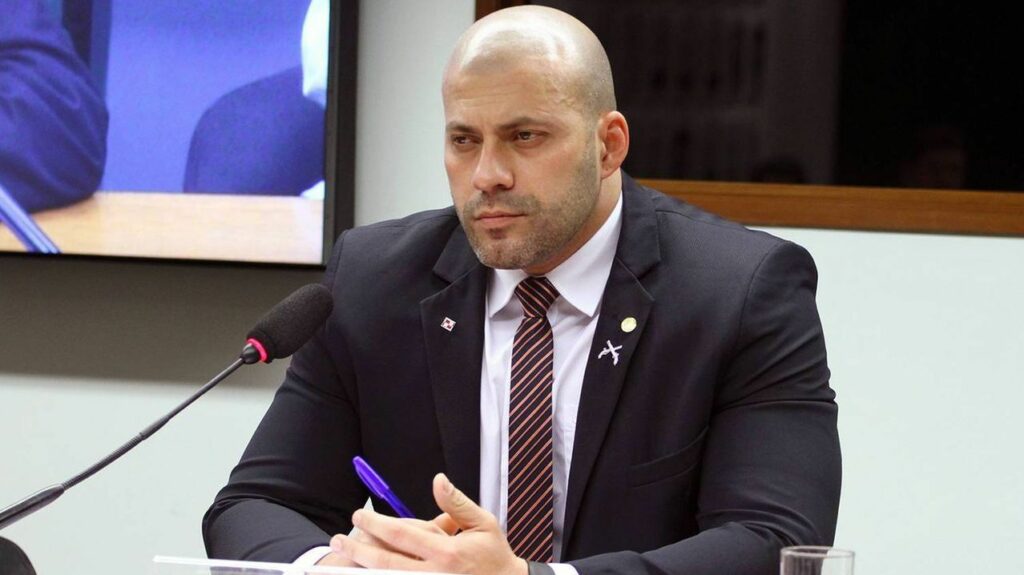 Ministro do STF concede prisao domiciliar para deputado Daniel Silveira