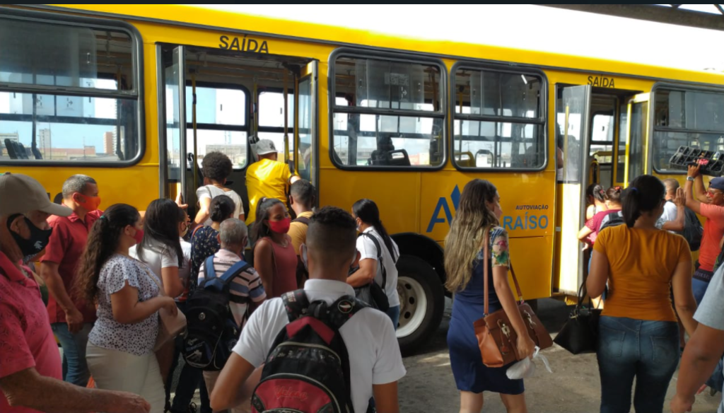 Policia nao tem levantamento sobre quantos onibus lotados foram interceptados apos fala de Belivaldo Chagas