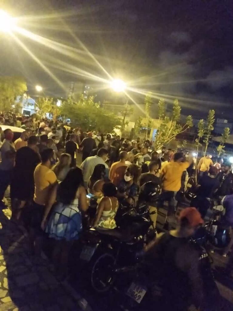 Sem onibus Rodoviarios cruzam os bracos pela terceira nesta segunda feira 1 veja video