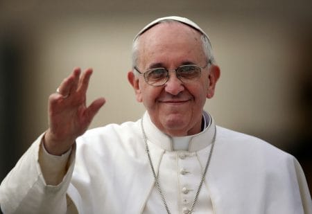 Vaticano determina que casamentos homossexuais nao podem ser celebrados em igrejas catolicas