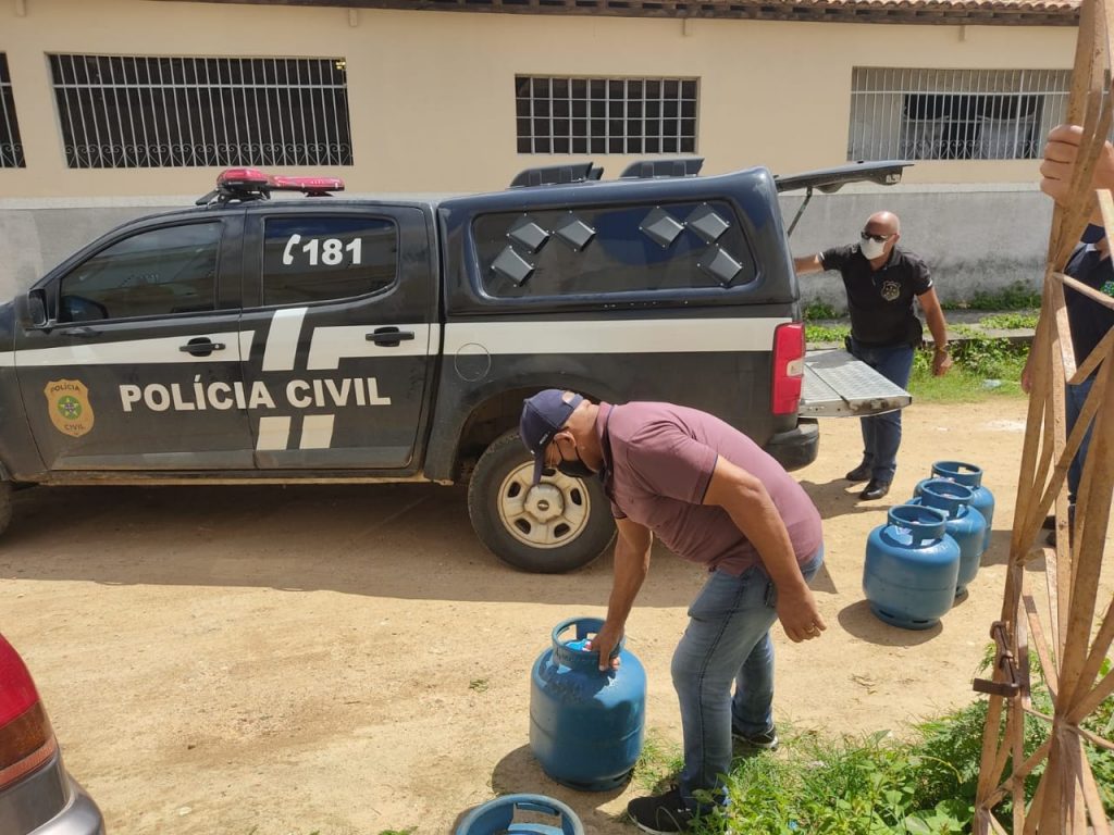 Apos fiscalizacao duas pessoas sao detidas por venda irregular de gas em Itabaiana