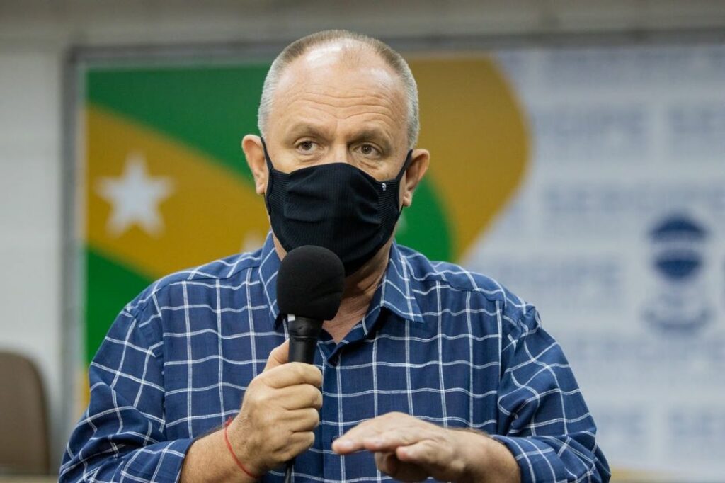 Belivaldo altera horario de toque de recolher e mantem outras medidas restritivas em Sergipe