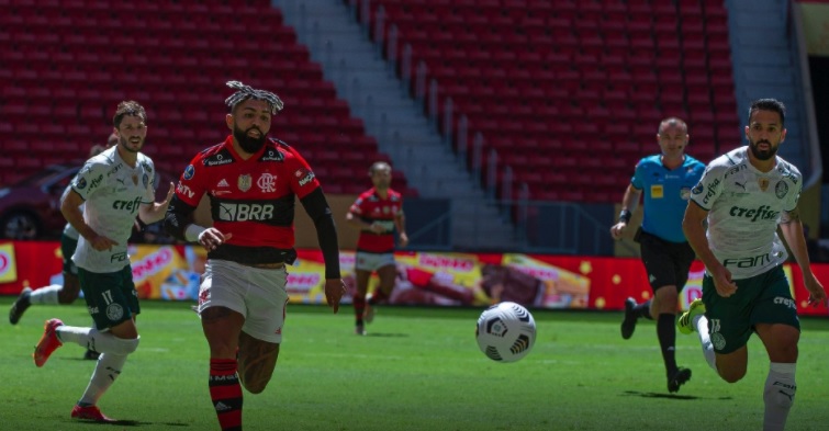 Flamengo vence o Palmeiras nos penaltis e conquista a Supercopa