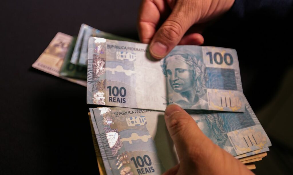 Governo destinara ate R 15 bi para relancar BEm e Pronampe