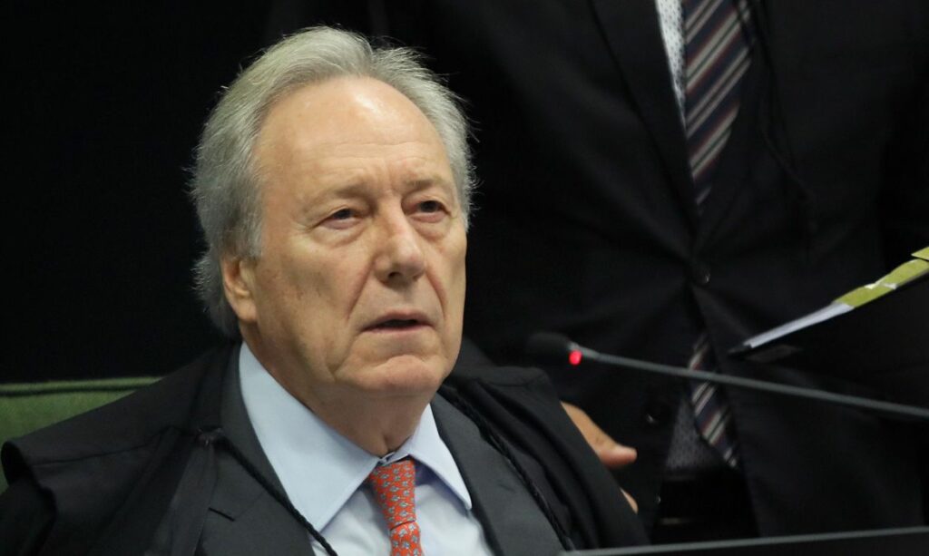 Lewandowski nega pedido de senadores governistas e mantem Renan Calheiros na relatoria da CPI da Covid