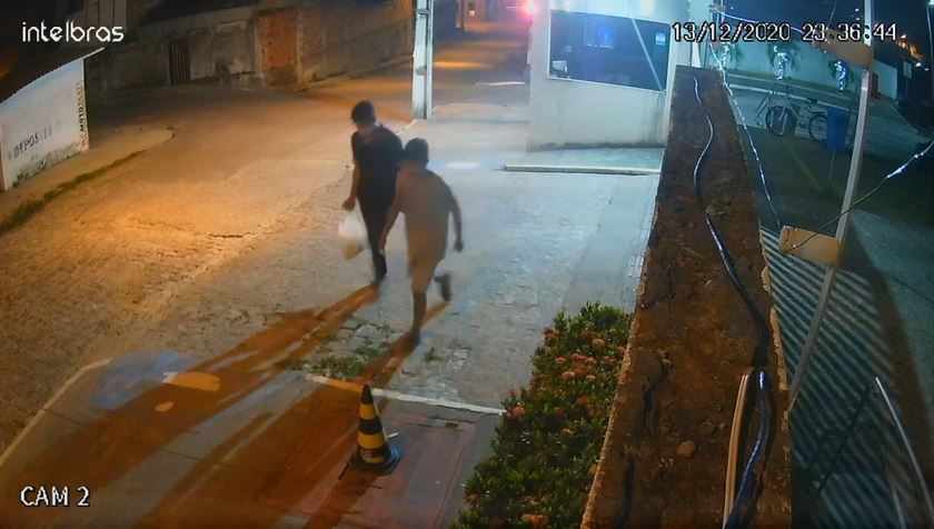Preso suspeito de latrocinio contra motorista de onibus dentro de apartamento no Japaozinho