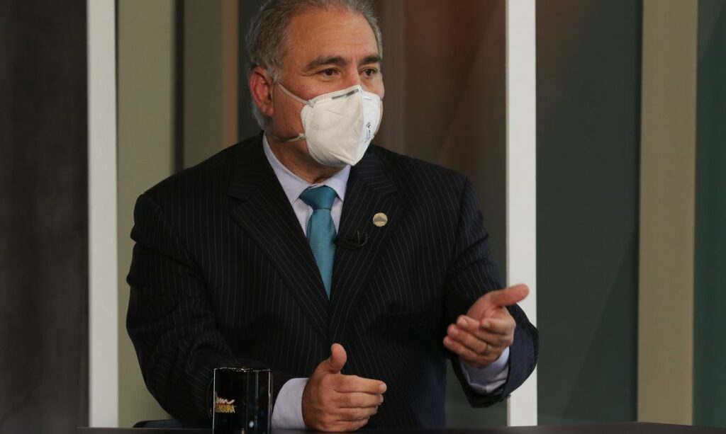 Queiroga faz apelo para que vacinados nao deixem de tomar segunda dose