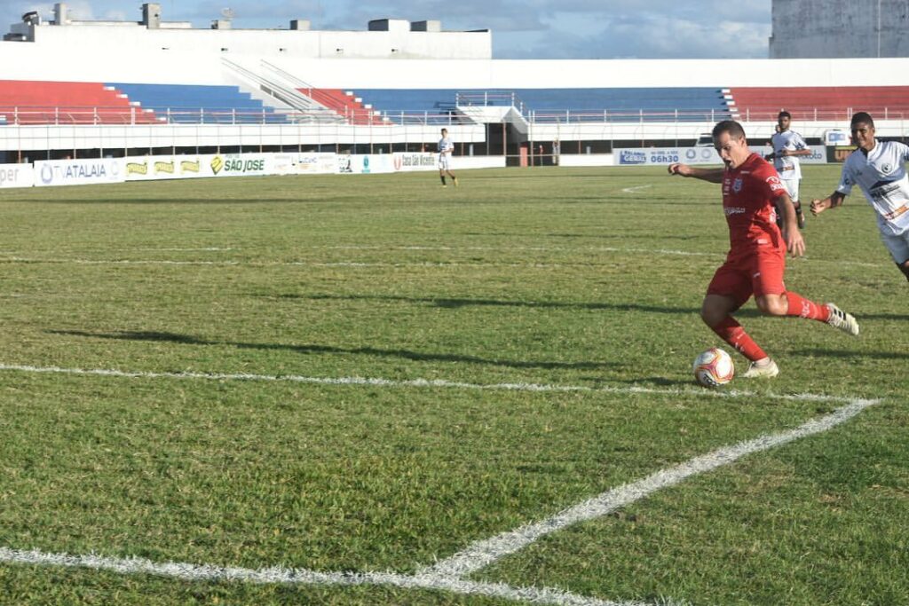 Sergipe e Dorense entram em campo neste domingo 18