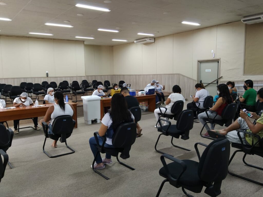 Aracaju entra na fase final de vacinacao contra covid 19 dos profissionais de saude