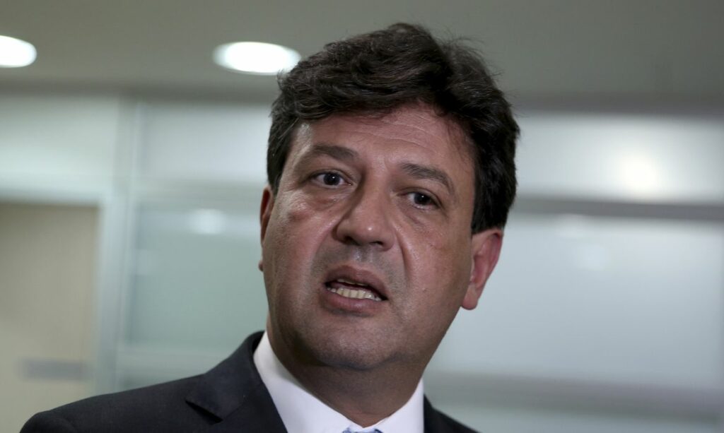 CPI da Covid Mandetta diz que Bolsonaro quis mudar bula da cloroquina para tratar a doenca
