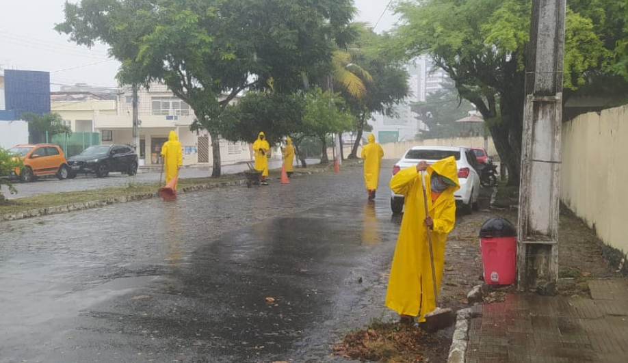 Chuvas e alta da mare de ate 19 metros podem causar pontos de alagamento em Aracaju nesta sexta 14